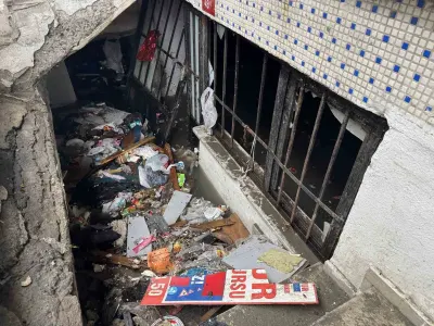 Küçükçekmece'de Dere Yatağındaki Evleri Su Bastı: Mahsur Kalanlar Güçlükle Kurtarıldı
