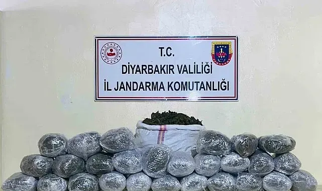 Diyarbakır'da yaklaşık 55 kilo uyuşturucu ele geçirildi
