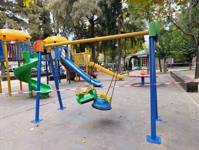 Şehzadeler'de Parklar ve Spor Alanları Yenileniyor