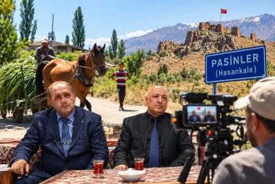 Azerbaycanlı Gazeteci İmran Bdirxanlı İki Hasankale Belgeseli İçin Erzurum'da