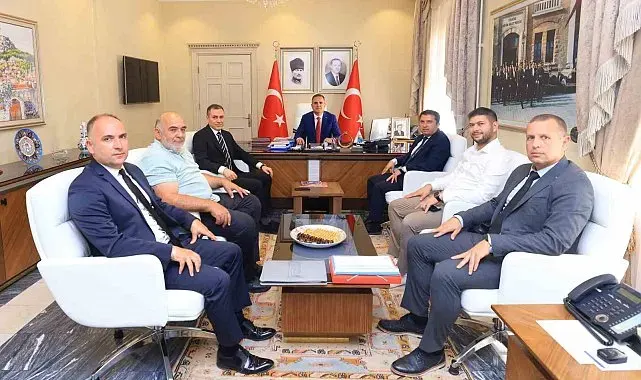 Muğla Valisi Akbıyık, Kızılay'ın Muğla'daki faaliyetleri hakkında bilgi aldı