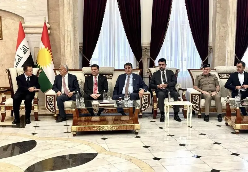 Uluslararası Nakliyeciler Derneği'nden Sınırda Tır Kuyruklarını Bitirecek Irak Hamlesi