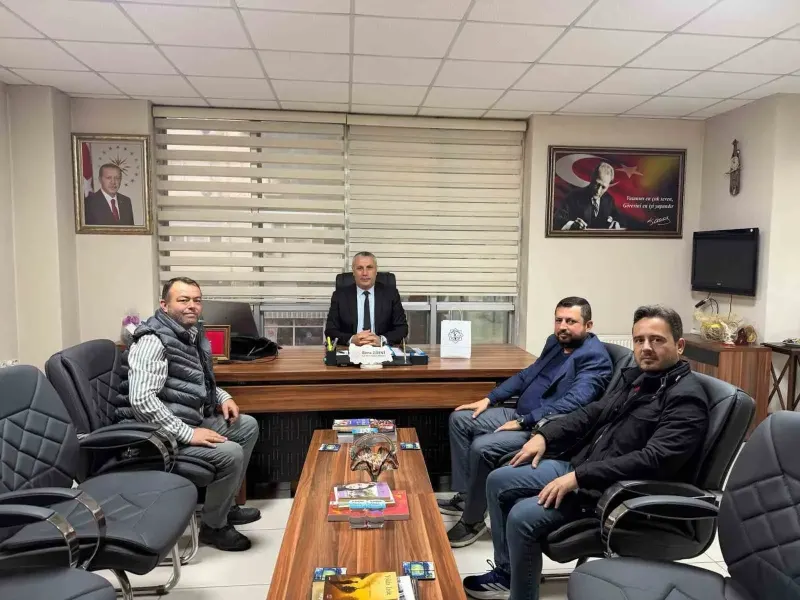 Burhaniye Yörük Türkmen Derneğinden İlçe Millî Eğitim Müdürüne Ziyaret