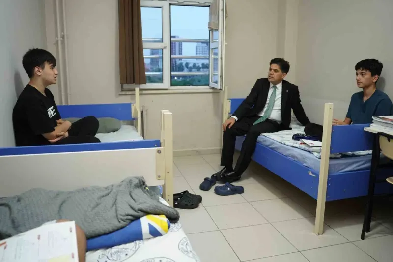 Mersin İl Milli Eğitim Müdürü Özdemirci Pansiyonda Kalan Öğrencilerle Buluştu