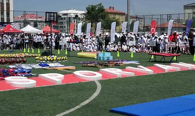 Van'da GSB Spor Okulları ve Engelsiz Spor Okulları kapılarını açtı