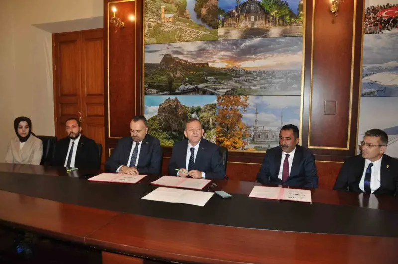 Kars'ta Tarihi Mazlum Ağa Hamamı İçin Restorasyon Protokolü İmzalandı