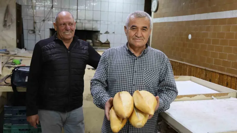 Kırşehir'de Ekmeğe Gelen Zamma Fırıncılar ve Vatandaşlardan Farklı Tepkiler