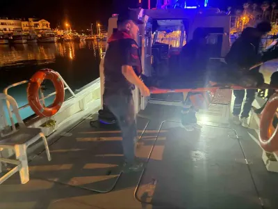 Datça Açıklarında Seyreden Ticari Gemide Hastalanan Kişi Sahil Güvenlik Tarafından Kurtarıldı