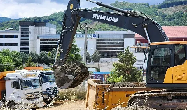 Gölcük'te dev spor kompleksinin hafriyat çalışmaları başladı