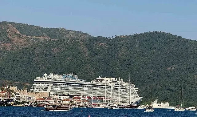 Marmaris'i bir haftada üç kruvaziyer ziyaret edecek
