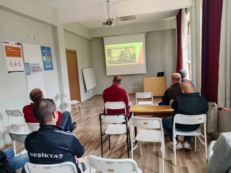 Eskişehir'de Denetimli Serbestlik Kapsamındakilere Alkolün Zararları Anlatıldı