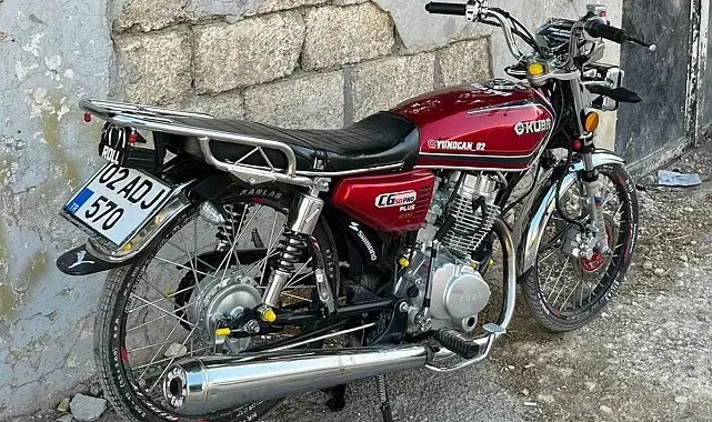 Park halindeki motosiklet çalındı