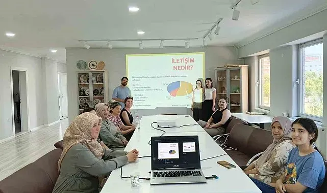 Eskişehir'de kursiyer kadınlara "Aile İçi İletişim ve Dijital Bağımlılık" eğitimi gerçekleştirildi