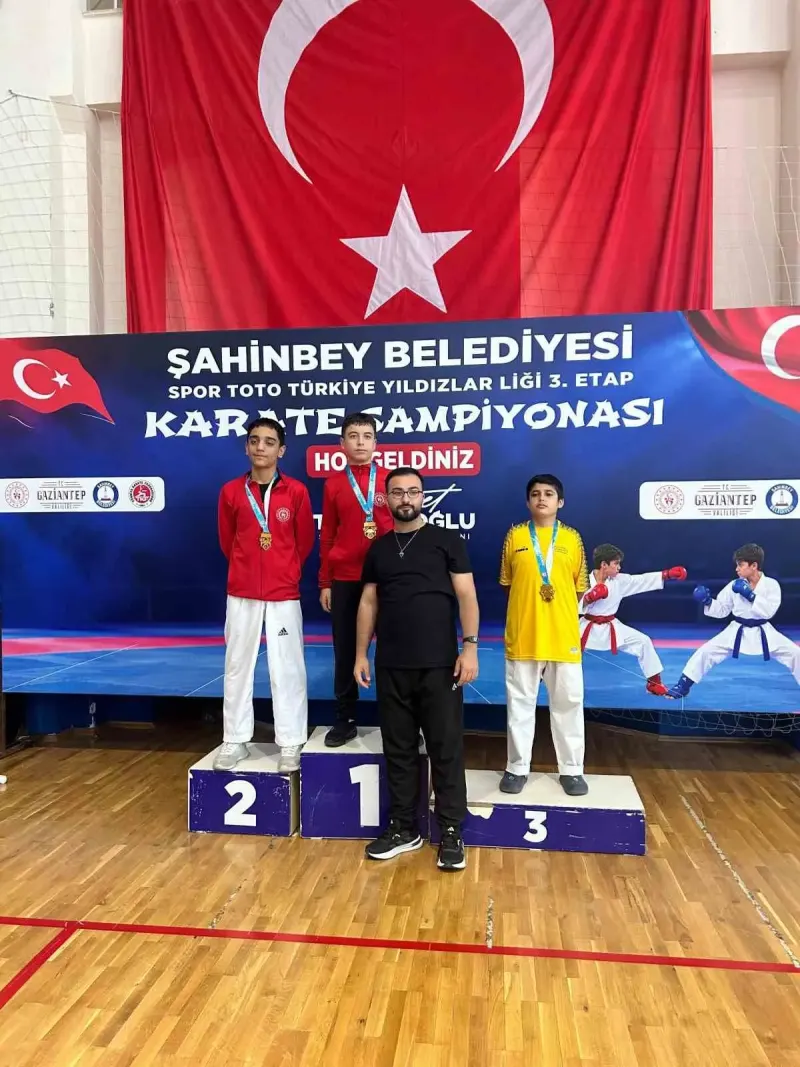 Elazığlı Karatecilerden Gaziantep'te Altın Madalya Yağmuru