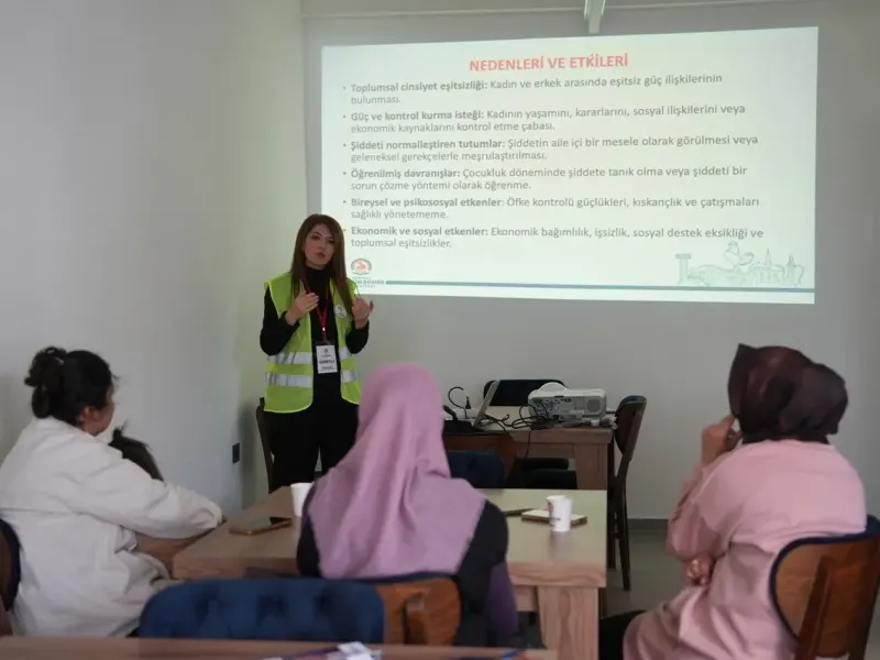 Denizli Büyükşehir Belediyesinden Kadınlar İçin Sağlık Ve Güvenlik Eğitimi