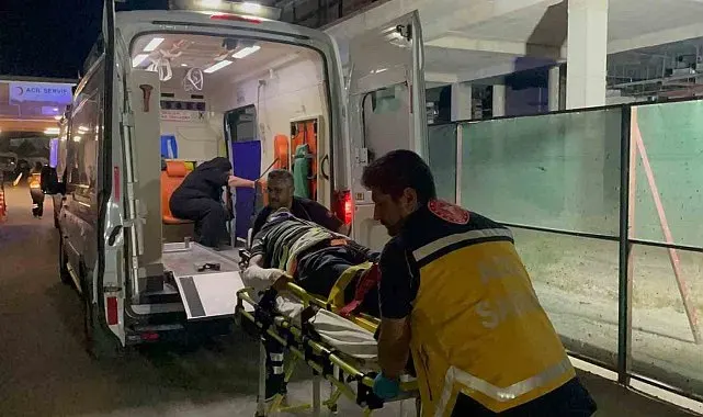 Karaman'da üç aracın karıştığı kazada 2 kişi yaralandı