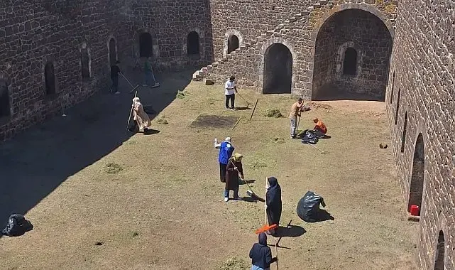 Tabyalarda örnek hizmet