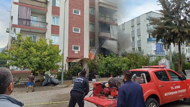 Aydın Efeler'de Apartman Dairesinde Yangın Çıktı