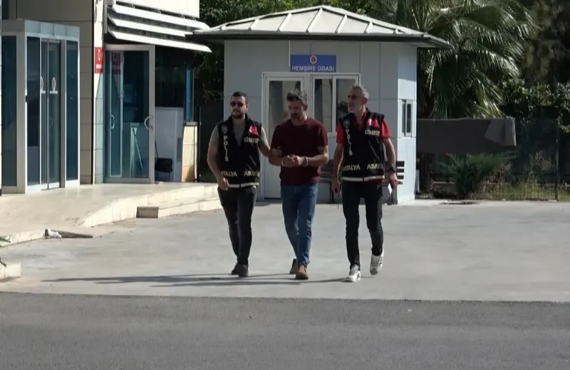 Antalya'da Eski Eşini Katleden Sanığa Ağırlaştırılmış Müebbet Cezası Verildi