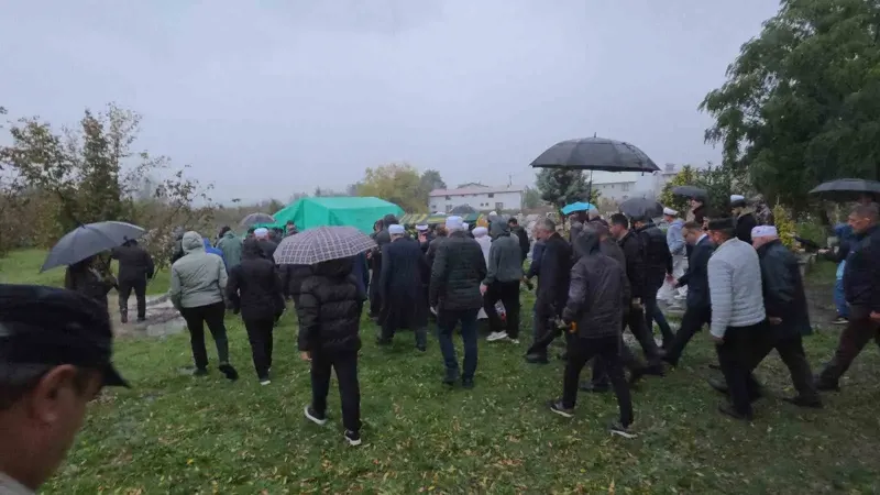 Selde Elektrik Akımına Kapılan 14 Yaşındaki Mahmud Işıldak Son Yolculuğuna Uğurlandı