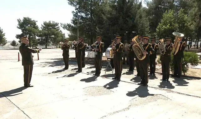 Diyarbakır'da Kara Kuvvetlerinin 2235'inci kuruluş yıl dönümü kutlandı