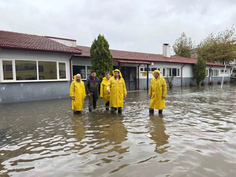 Sakarya Karasu'da Sel Felaketinden Zarar Gören Okullarda Hasar Tespiti