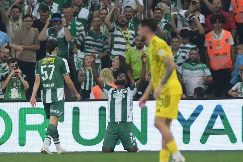 Bursasporlu Kelechi Iheanacho Türk Futbol Tarihine Adını Yazdırdı