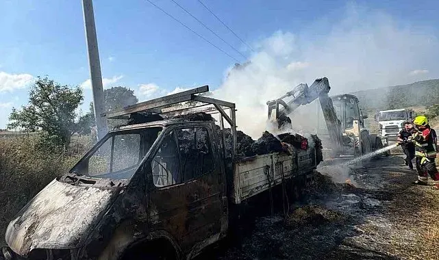 Balya'da saman yüklü araç alev aldı