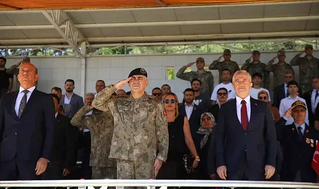 Gaziantep'te Türk Kara Kuvvetlerinin 2235'inci kuruluş yıl dönümü törenle kutlandı