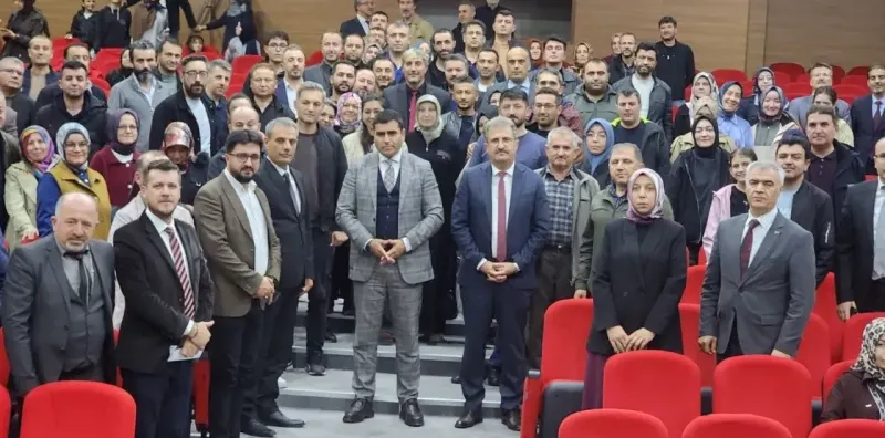 Kütahya İl Millî Eğitim Müdürü Yılmaz Tavşanlı Veli Buluşmasında Bir Araya Geldi