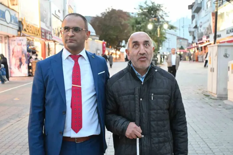 Kütahya'da Görme Engellilerin Kılavuz Yol İsyanı
