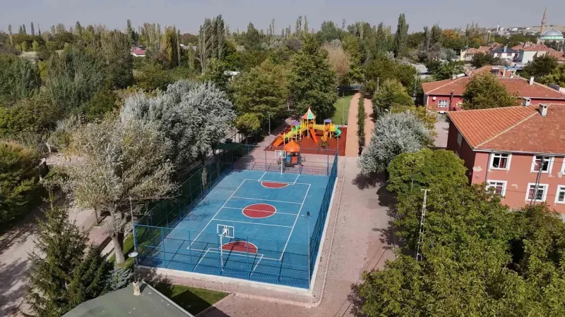 Melikgazi Belediyesi Tarafından Yenilenen Deringöz Parkı ve Yüzme Havuzu Tanıtılacak