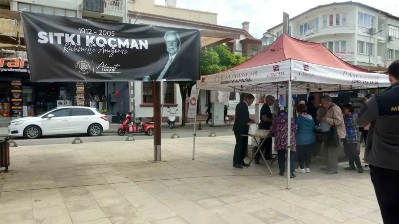 Muğla'da Sıtkı Davut Koçman Anısına Kurşunlu Meydanı'nda Mevlit ve Lokma Hayrı Düzenlendi