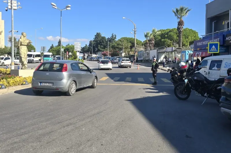 İzmir Çeşme'de Yaya Önceliği Denetiminde Sürücülere Ceza Yağdı