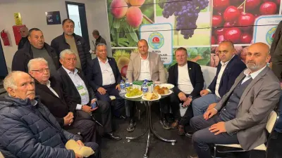 İznik Belediye Başkanı Usta Bursa Tarım Fuarı’nda Üreticilerle Buluştu