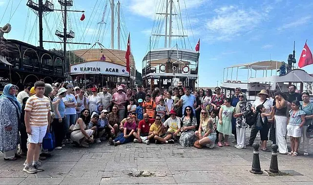 Özel bireyler "Yaza merhaba" etkinliğinde Akdeniz'e açıldı