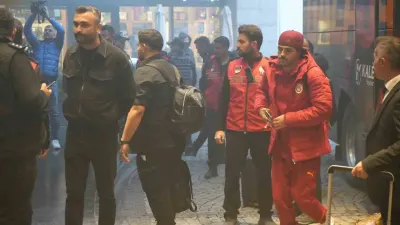 Galatasaray Başkentte Karşılaşma Öncesi Coşkuyla Karşılandı
