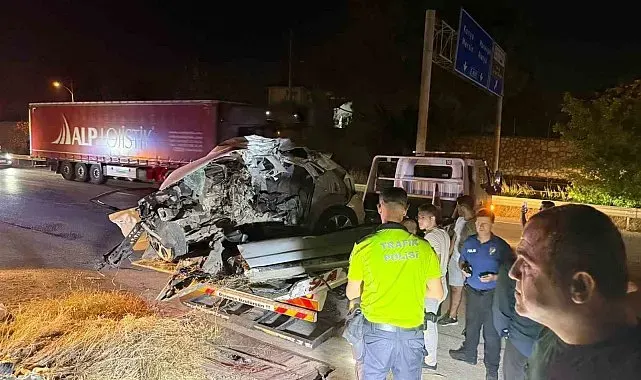 Aracın motorunun fırlayıp barakaya girdiği kazada, sürücü hayatını kaybetti