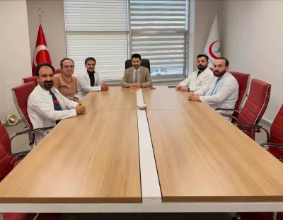 Erzincan Mengücek Gazi Eğitim Ve Araştırma Hastanesinde Kalp Ve Damar Cerrahisi Masaya Yatırıldı