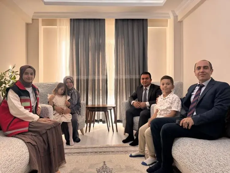 Bilecik'te İşitme Engelli Ali ve Ailesiyle Anlamlı Ziyaret