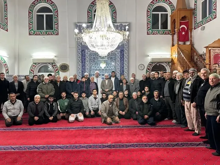 Çivril'de Düzenlenen Sabah Namazı Buluşmasında Aile Yapısının Önemi Anlatıldı