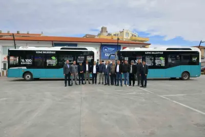 Ezine Belediye Başkanı Güray Yüksel Yeni Elektrikli Otobüsleri Test Etti