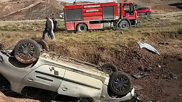 Siirt'te Meydana Gelen Otomobil Kazasında Aynı Aileden Beş Kişi Yaralandı