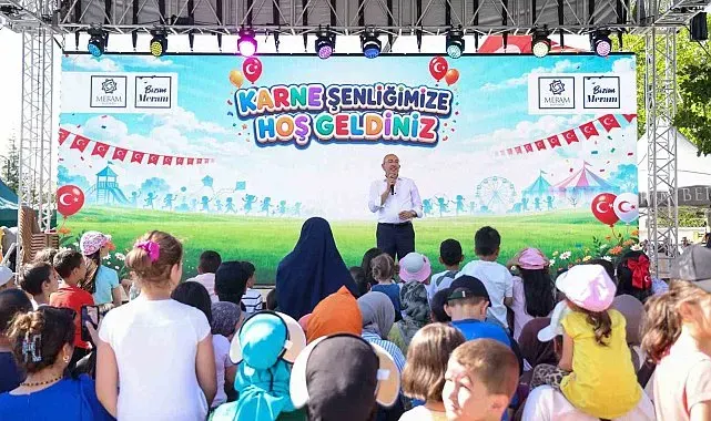 Meram'da çocuklar karne sevincini doyasıya yaşadı