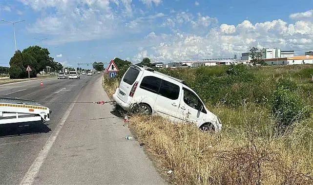 Kaza sonrası yol tek şeride düştü, geciken çalışma trafiği kilitledi