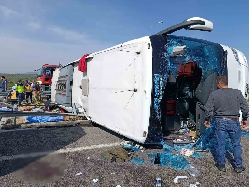 Manisa'daki Feci Otobüs Kazasında Can Kaybı Yükseldi