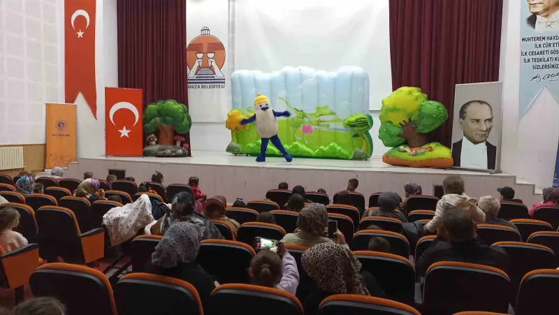 Kaptan Pengu Ve Arkadaşları Tiyatrosu Samsun Havza'da Miniklerle Buluştu