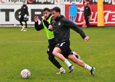 Beşiktaş Trabzonspor Karşılaşması İçin Saha İndi