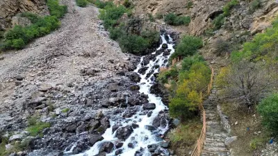 Van Çatak'taki Kanispi Şelalesi Sonbahar Yağışlarıyla Yeniden Canlandı