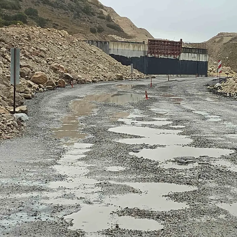 Eskişehir'de Bozuk Yol Sürücüleri İsyan Ettirdi